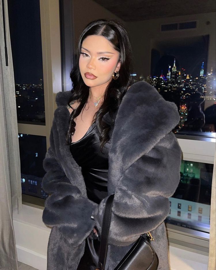 Latina Makeup